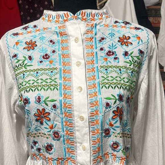 SHANA WHITE  EMBROIDERED DRESS SIZE S. - Picture 7 of 10